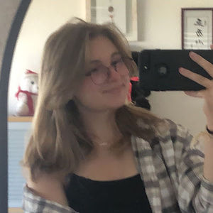 Meet your Posher, Alexandra